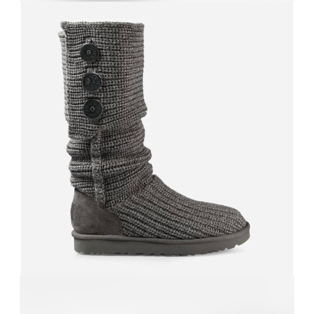 UGG Classic Cardy Grey Knit Sweater Boots Cozy Cottagecore Style Size 8
